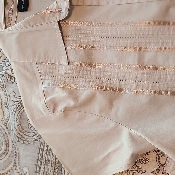 Shirt - Picture 4 of 5